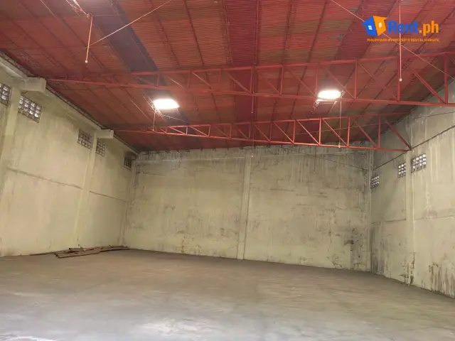 Commercial Warehouse For Rent in Iloilo City 409sqm with Parking - Secondary Image