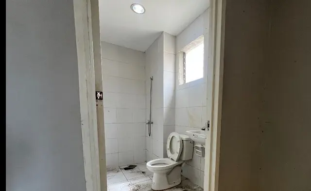 WAREHOUSE FOR RENT IN MANDAUE CITY! - Secondary Image
