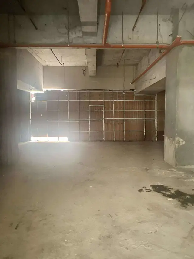 186.89 Sqm. Bare Commercial Space FOR RENT In Lahug Cebu City - Secondary Image