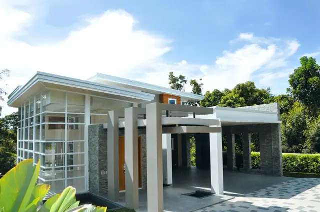 Luxury 5-Bedroom House for Rent in Banilad Cebu City with Swimming Pool, Elevator & 5-Car Garage - Secondary Image