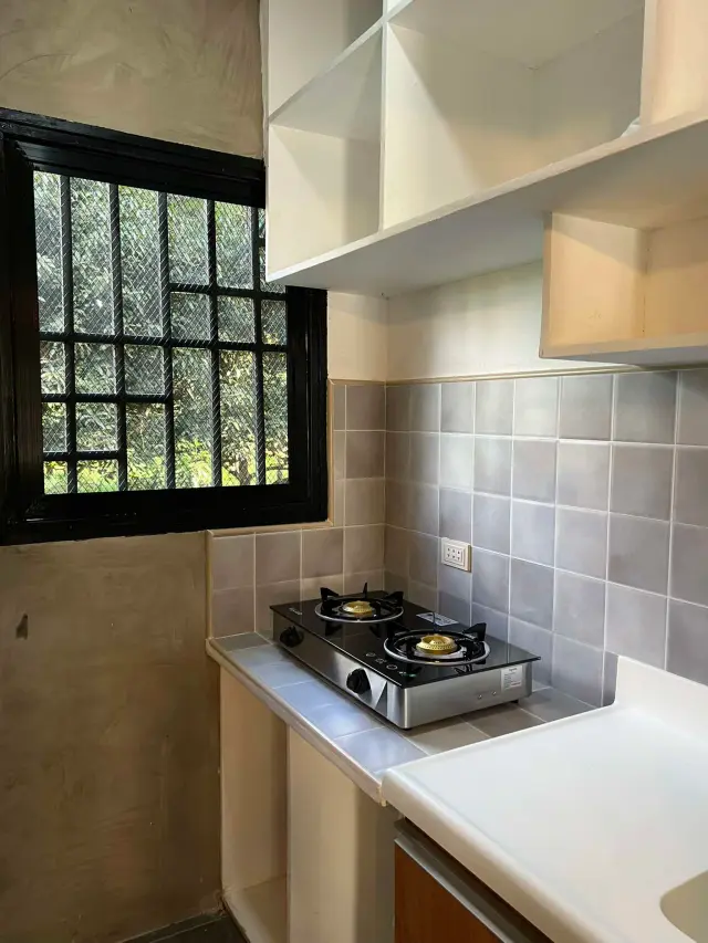 2-Bedroom Fully Furnished with Free Wifi - Secondary Image