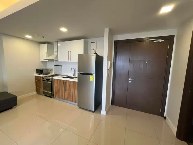 60 SQM 1 Bedroom Unit w/ Balcony for Rent at The Alcoves Cebu Business Park - Secondary Image