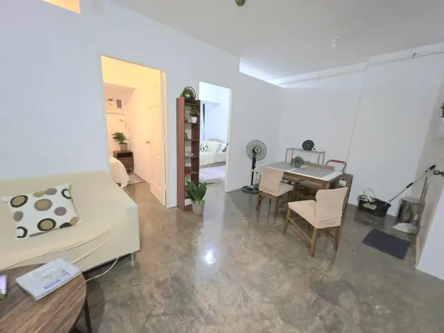Seventh  corner 2 bedroom condo - Secondary Image