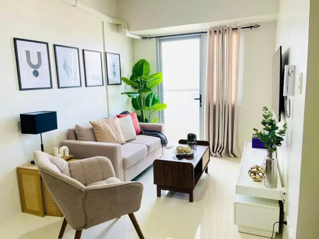 2BR FURNISHED UNIT IN TAFT EAST GATE - Secondary Image