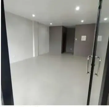 COMMERCIAL SPACE - Secondary Image