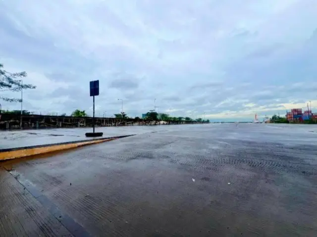 CODE: RPH001 🏟️✨ COMMERCIAL LOT FOR RENT – PERFECT FOR SPORTS & BUSINESS!📍 Location: Mandaue City - Secondary Image