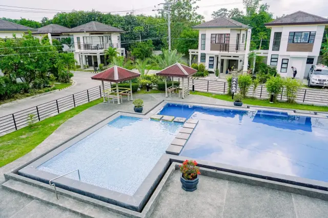 FOR RENT MODERN HOUSE IN VIZKAYA ZEN RESIDNCES - Secondary Image