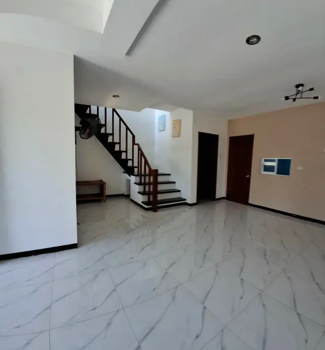 Two-Storey Townhouse For Rent in Panglao Oceanview Residences - Secondary Image