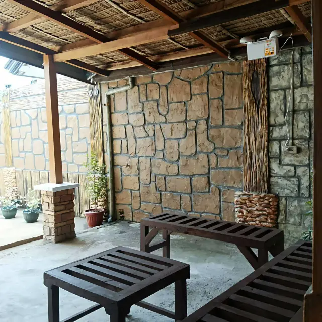 FULLY FURNISHED BUNGALOW HOUSE IN FORTUNETOWN - Secondary Image