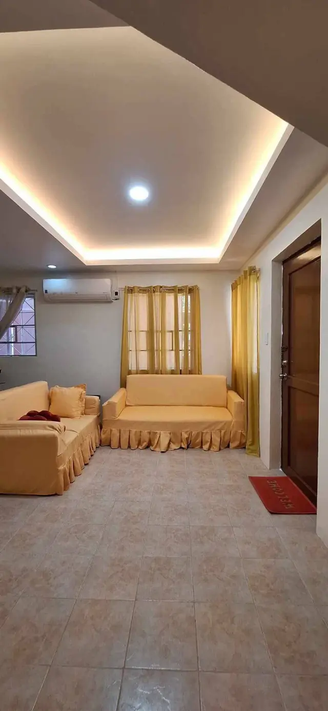 Pacific Grand Townhouse - Secondary Image