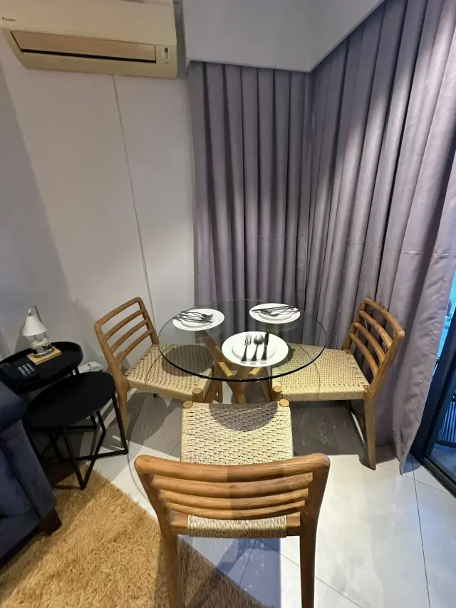 1 Bedroom Tambuli Seaview - Secondary Image
