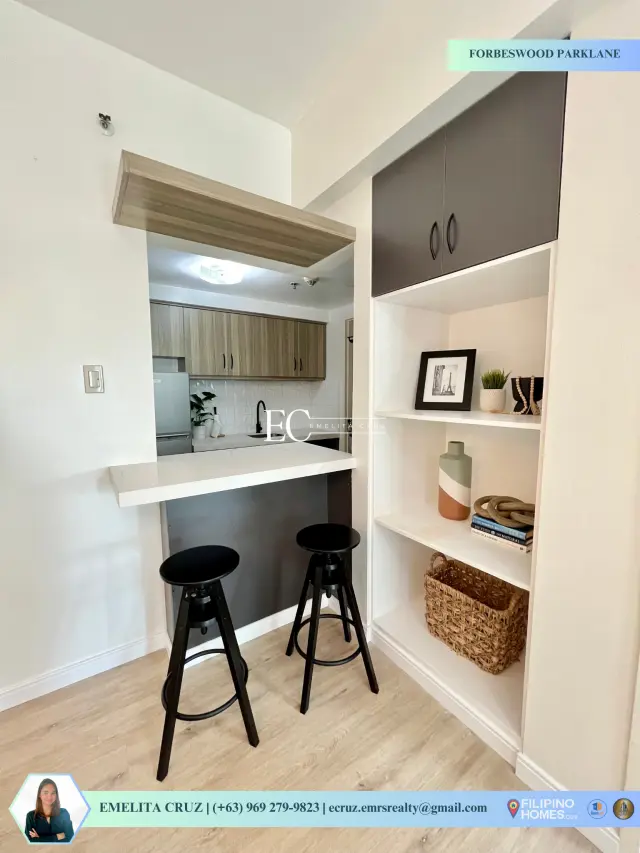 CHIC 1BR UNIT FOR RENT AT FORBESWOOD PARKLANE, BGC - Secondary Image