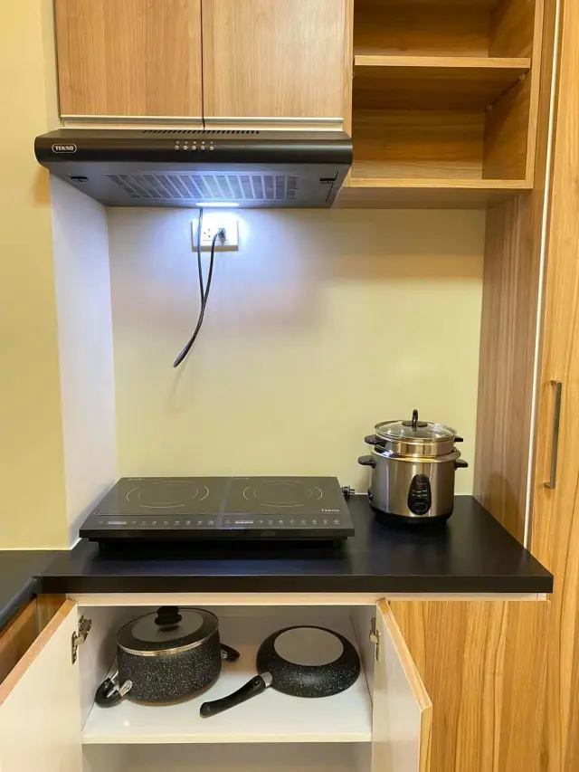 FULLY FURNISHED  1 BEDROOM AT AVIDA RIALA TOWER4 - Secondary Image