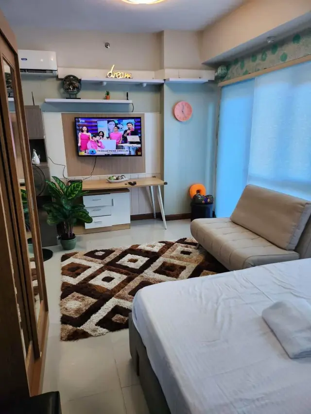 FULLY-FURNISHED STUDIO  UNIT WITH BALCONY  AT AMISA PRIVATE  RESIDENCES - Secondary Image