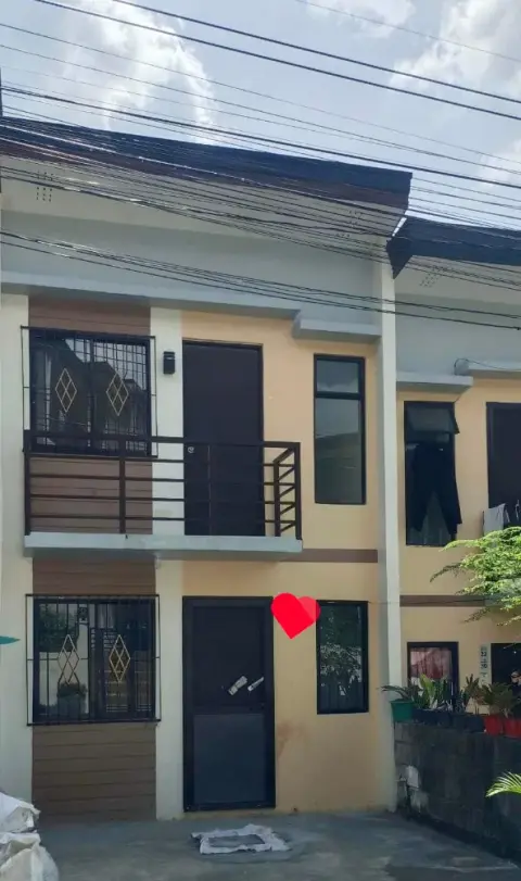 two-storey-townhouse-unit-for-rent-for-rent