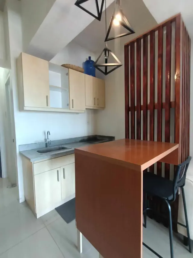 Royal Garden Residences 1 Bedroom Condo for Rent! - Secondary Image