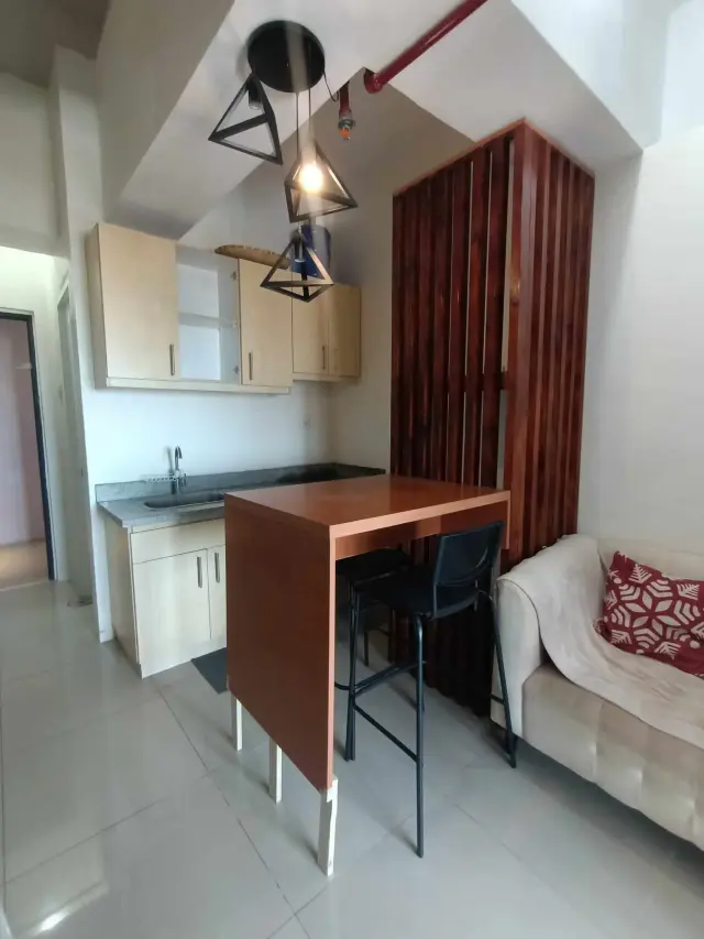Royal Garden Residences 1 Bedroom Condo for Rent! - Secondary Image
