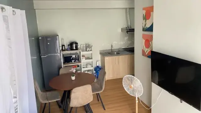 FULLY FURNISHED CORNER UNIT 1-BEDROOM WITH BALCONY FOR RENT - Secondary Image