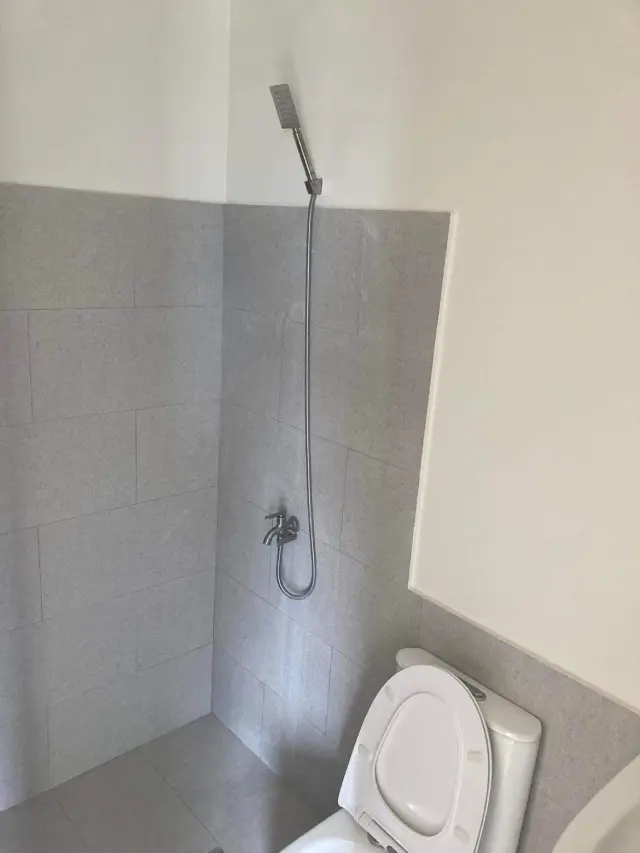 New Unfurnished Studio Unit with Balcony at The Median - Secondary Image