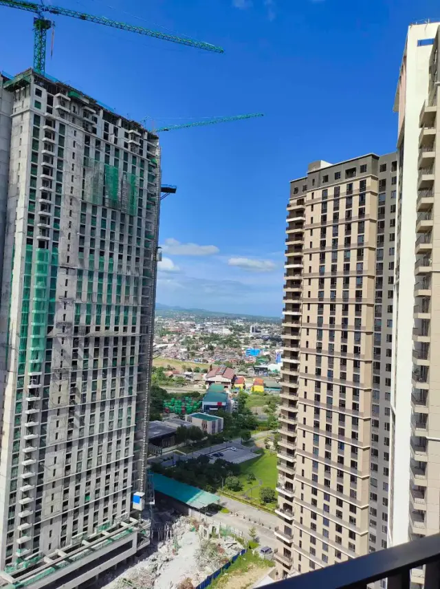 2BR FOR RENT IN MANDANI BAY - Secondary Image