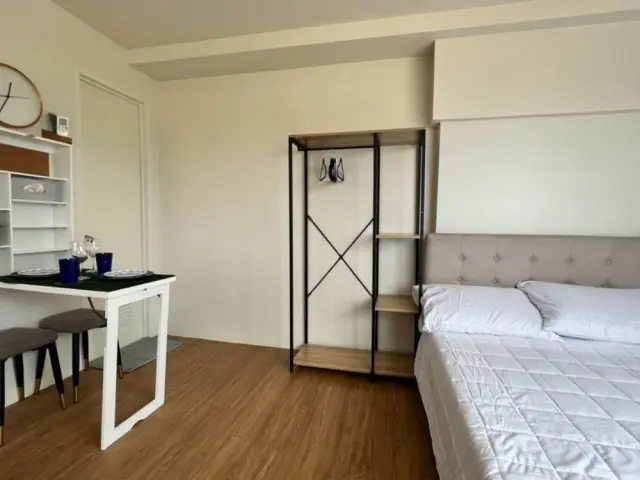 Symfoni Alto- Studio Unit - fully furnished - Corner Unit - Secondary Image