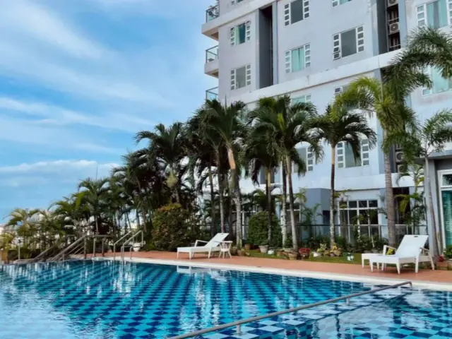 2br Condo - One Pavilion - Fully furnished - corner unit - Secondary Image