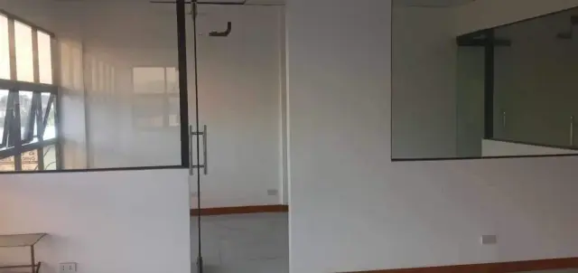 Office space - Finished unit - good as new - Secondary Image