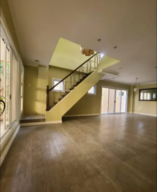 FOR RENT 3 STOREY TOWNHOUSE IN ONE EDISON PLACE LAHUG - Secondary Image
