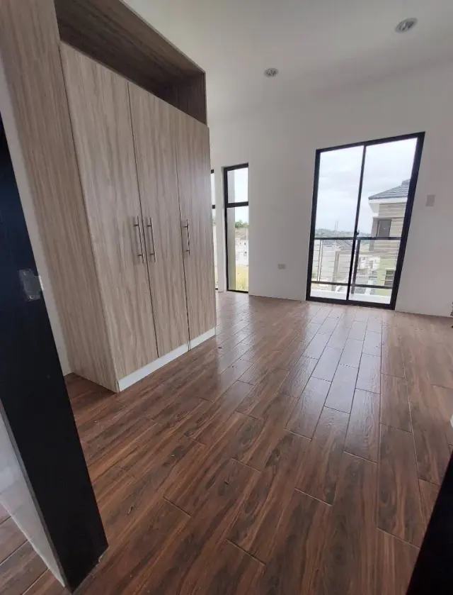 Single Detached House For Rent - Secondary Image