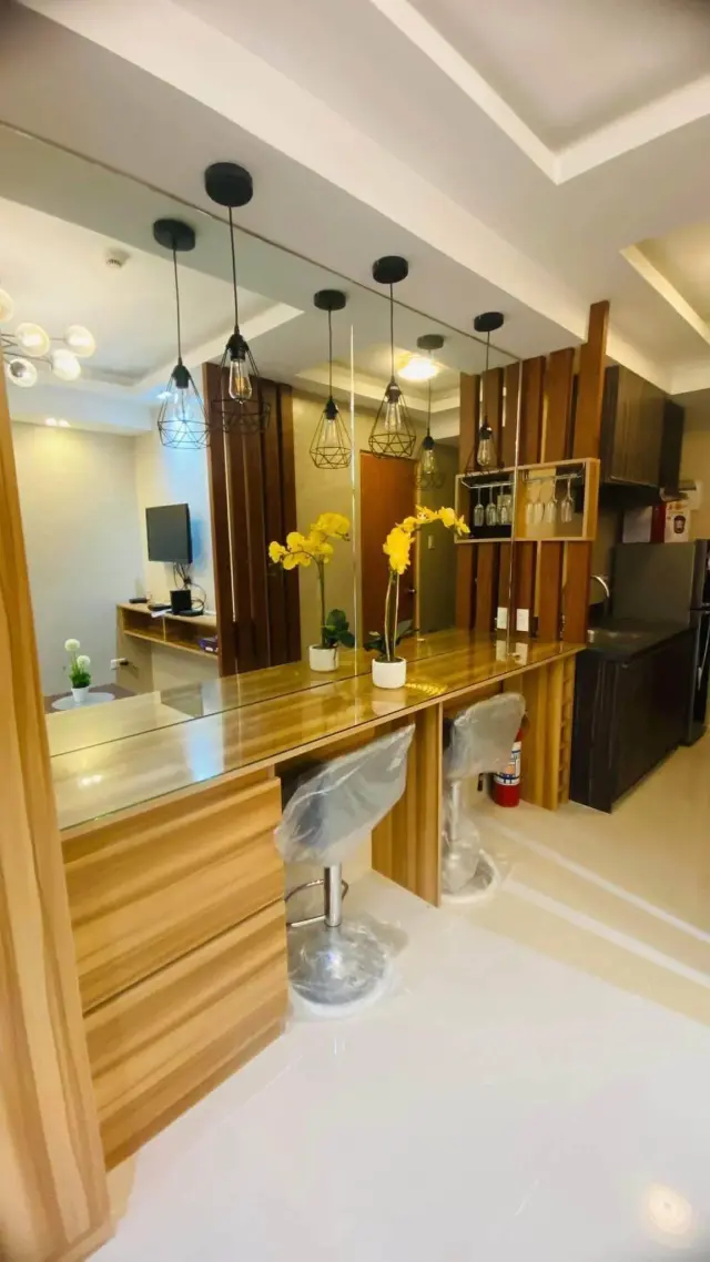 FURNISHED STUDIO UNIT IN PERSIMMON MABOLO - Secondary Image