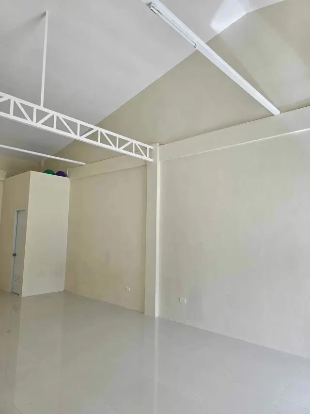 Commercial Space in Compotela - Secondary Image