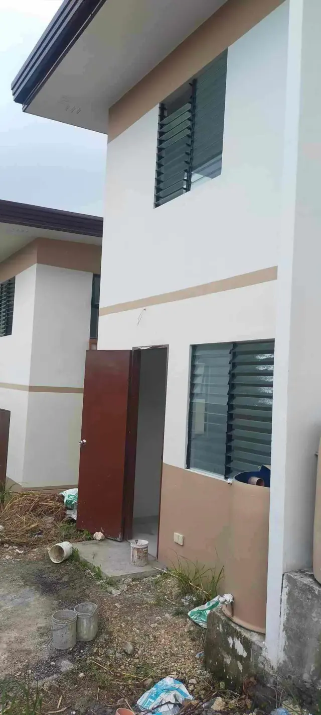 UNFURNISHED 2BR HOUSE IN CASAMIRA NAGA - Secondary Image