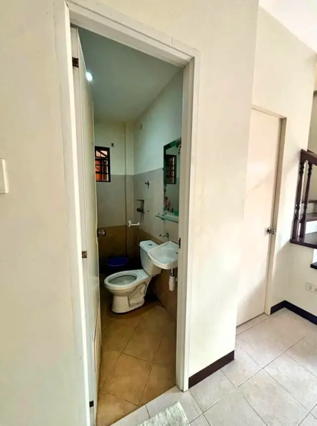 For Rent 3 Bedrooms Single Detached  House in Talamban - Secondary Image