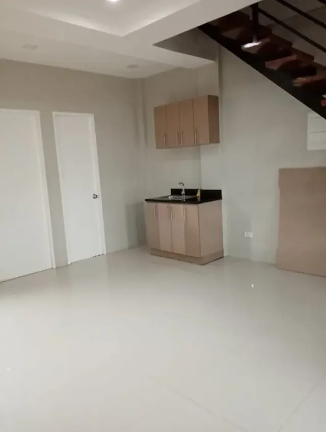 3Bedroom Unfurnished Townhouse for rent in South Verdana Tisa, Cebu - Secondary Image