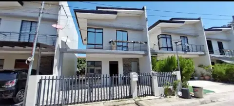 4br-house-and-lot-wit-2carport-for-rent-in-pajac-lapu-lapu-city-for-rent