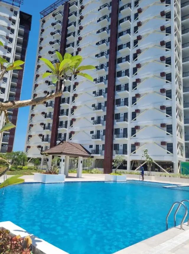 Fully Furnished Condo in Royal Oceancrest Mactan - Secondary Image