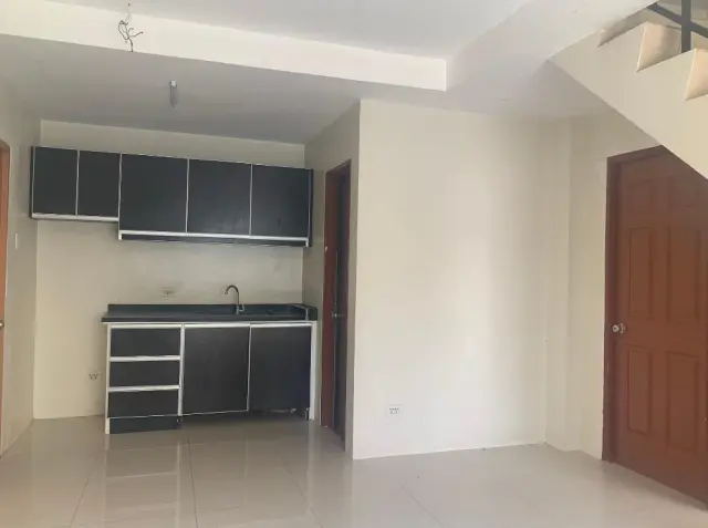 3 Bedroom Duplex House for rent in Talisay City - Secondary Image