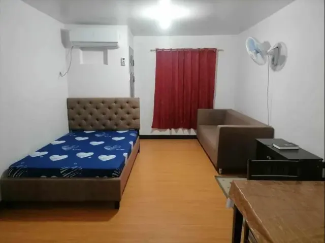 SEMI FURNISHED STUDIO UNIT WITH BALCONY FOR LEASE - Secondary Image