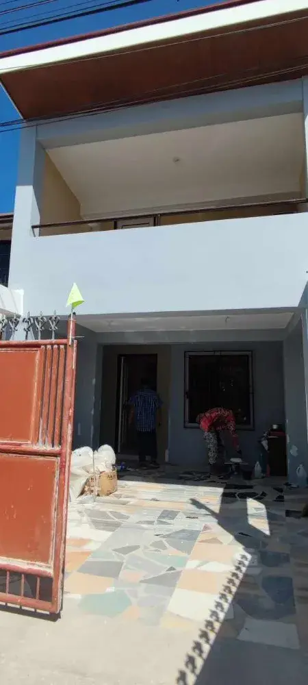 Newly renovated townhouse for RENT 2 BR 2 CR with parking ( Semi Furnished ) - Secondary Image