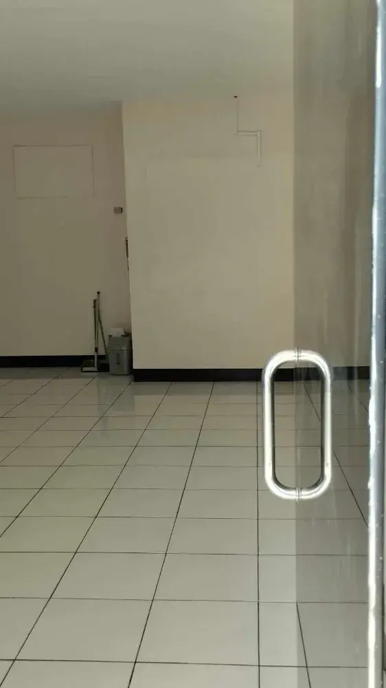 Commercial Space/Office in Tipolo Square - Secondary Image