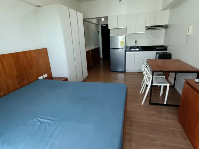 Studio type For rent in Solinea Tower 2 inside Ayala Business Park across Ayala - Secondary Image