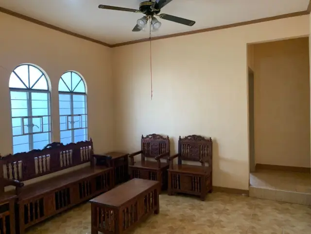 3-BR Bungalow House for Rent in Las Pinas - Secondary Image