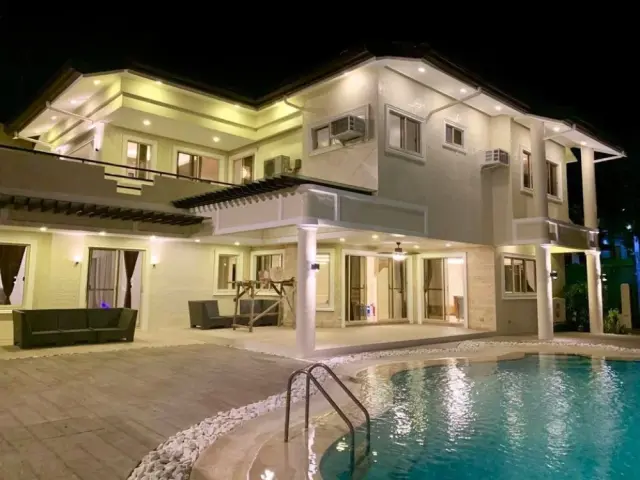 4 Bedrooms House and Lot with Swimming pool for Rent in Mandaue City - Secondary Image