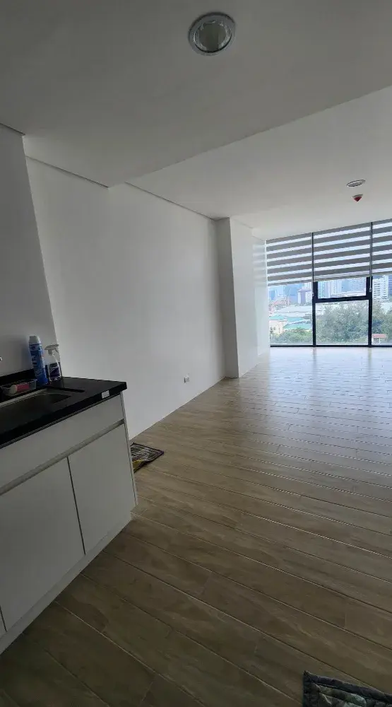 28 sqm Studio with parking for rent at Meridian Condo - Secondary Image