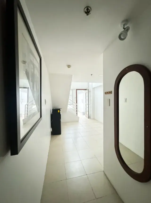1BR Lofted Semi-Furnished Unit For Rent at Ridgewood Towers near BGC - Secondary Image