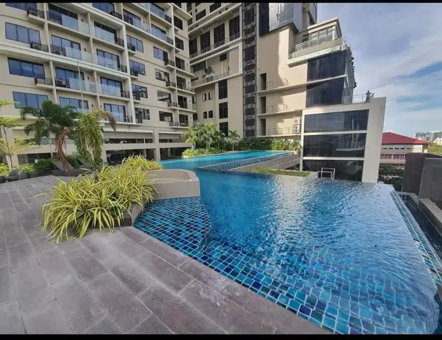 FURNISHED 1 BEDROOM W/ BALCONY AT BASELINE PREMIER - Secondary Image