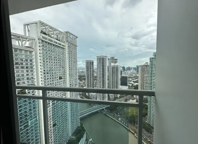 NOVOTEL TOWER 2 BEDROOMS FOR RENT! At Acqua Private Residences - Secondary Image