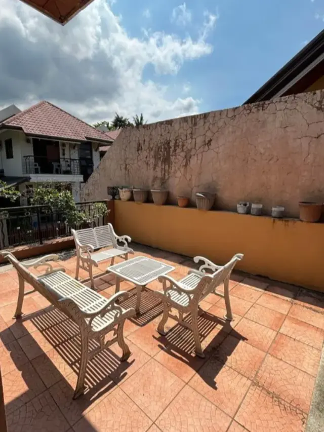 SEMI FURNISHED 4BR BANAWA HOUSE FOR RENT - Secondary Image