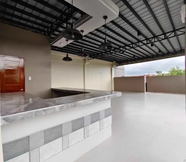 ROOFTOP WITH KITCHEN AND COUNTER TOP - Secondary Image