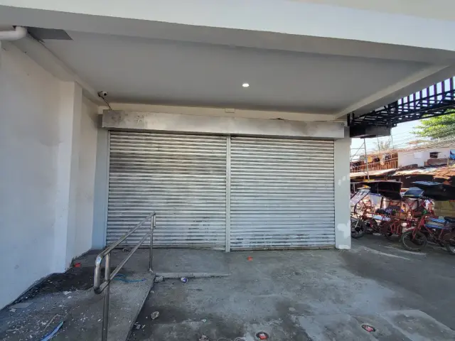COMMERCIAL SPACE - Secondary Image